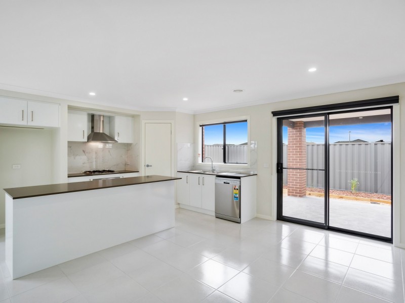 6 Dulverton Street, Truganina VIC 3029