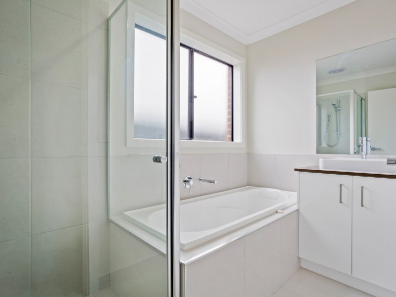 6 Dulverton Street, Truganina VIC 3029