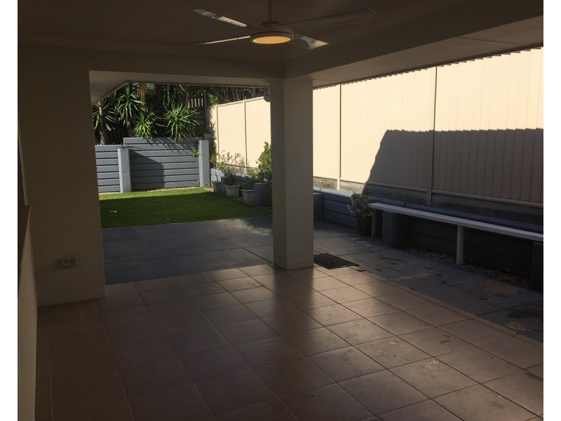 31 Jessielea Street, Wynnum West QLD 4178