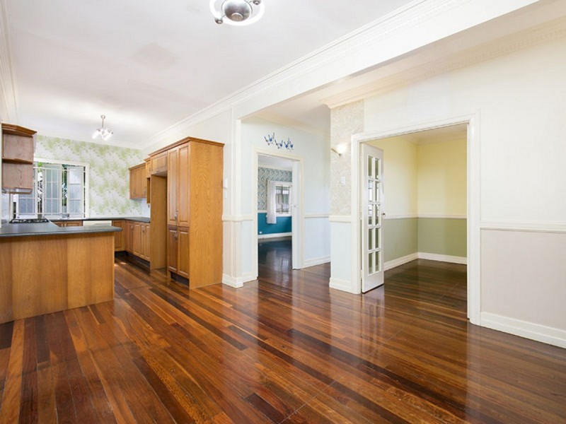 107 Ellen Street, Oxley QLD 4075