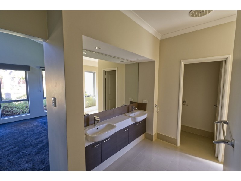 121 Grovedale Road, Floreat WA 6014