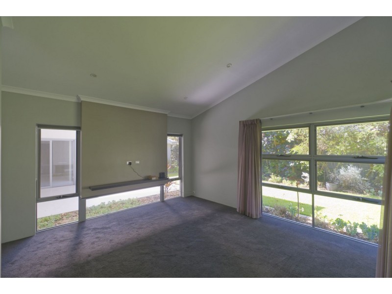 121 Grovedale Road, Floreat WA 6014