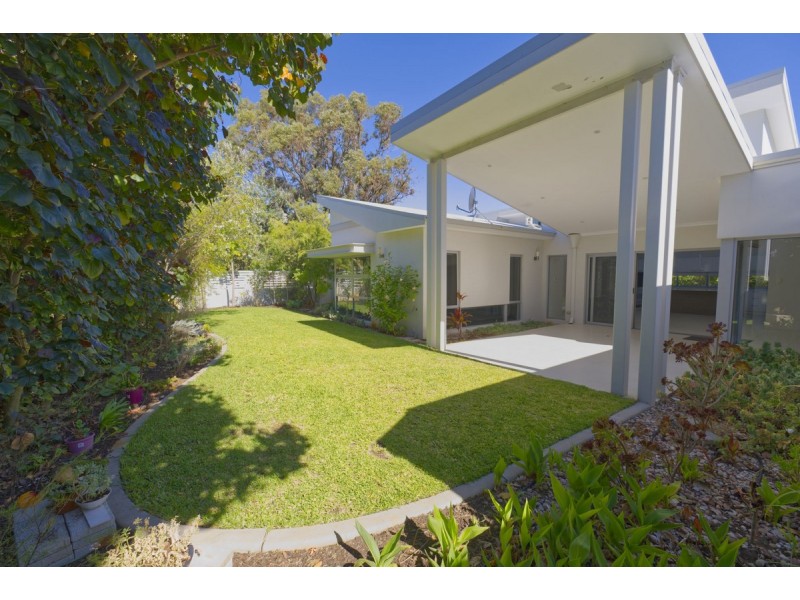 121 Grovedale Road, Floreat WA 6014