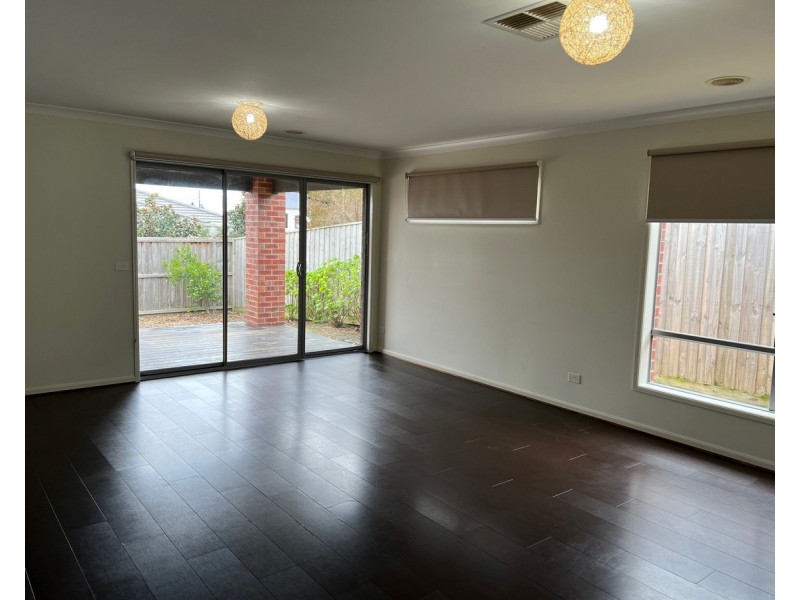 77 Village Green Drive, Leopold VIC 3224