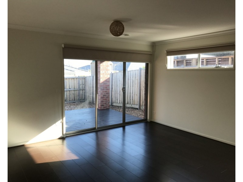77 Village Green Drive, Leopold VIC 3224