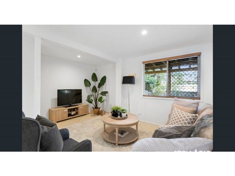 27 Karoonda Crescent, Rochedale South QLD 4123