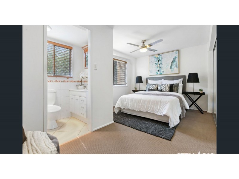 27 Karoonda Crescent, Rochedale South QLD 4123