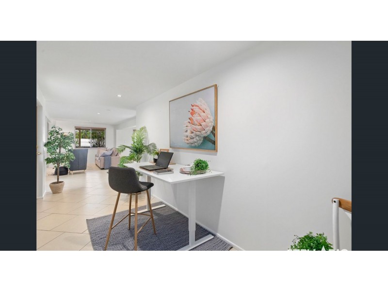 27 Karoonda Crescent, Rochedale South QLD 4123