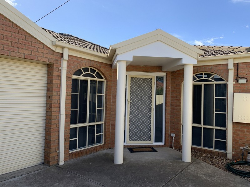2/180 Merton Street, Altona Meadows VIC 3028
