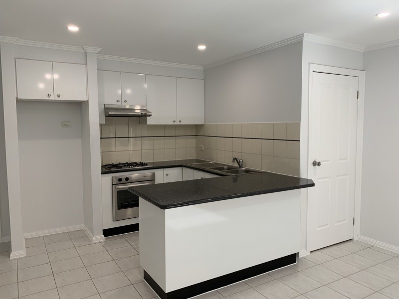 2/180 Merton Street, Altona Meadows VIC 3028