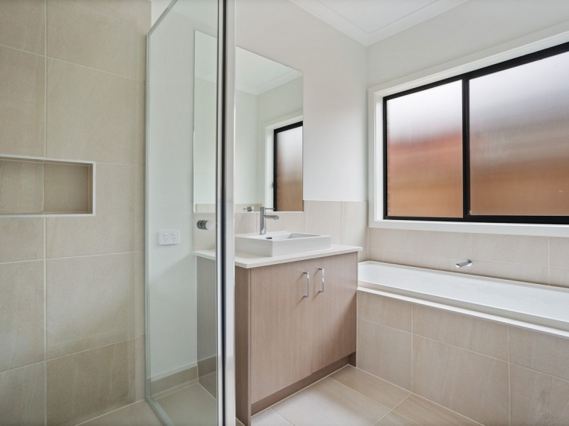 43 Dajarra Avenue, Wyndham Vale VIC 3024