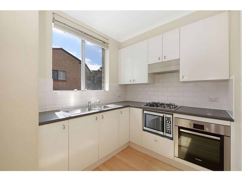 18/12 Ronald Avenue, Freshwater NSW 2096