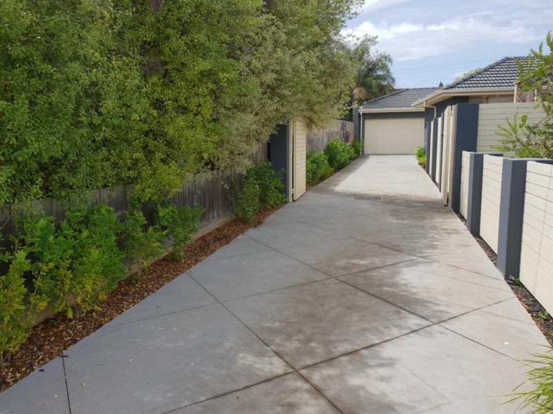 2/5 Lois Court, Bentleigh East VIC 3165