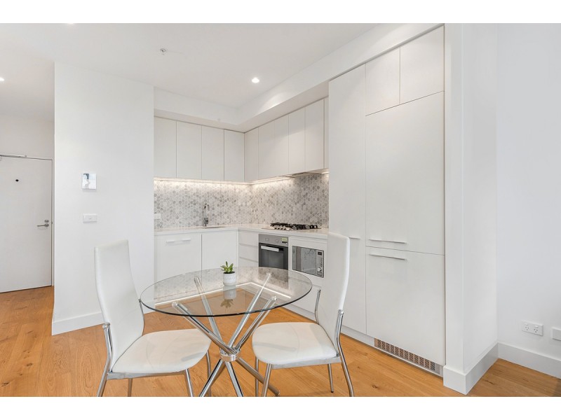 1810/850 Whitehorse Road, Box Hill VIC 3128