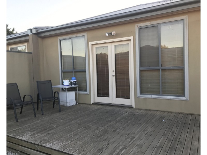 11 Woods Street, Laverton VIC 3028