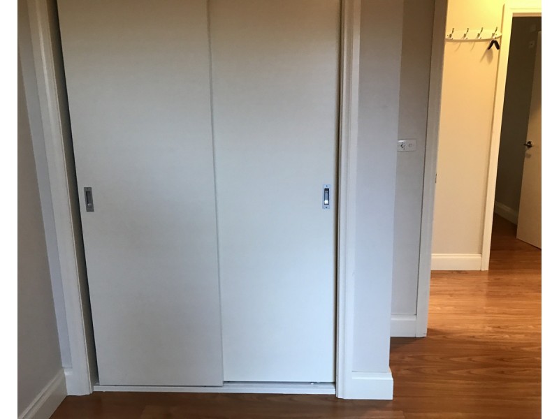 2/21 Old Geelong Road Street, Laverton VIC 3028