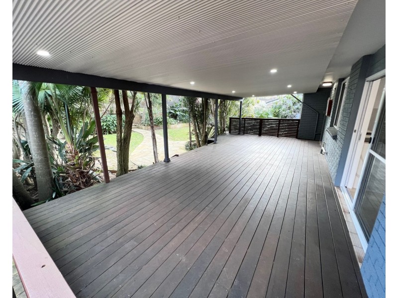 7 Bluewave Crescent, Forresters Beach NSW 2260