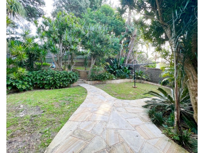 7 Bluewave Crescent, Forresters Beach NSW 2260