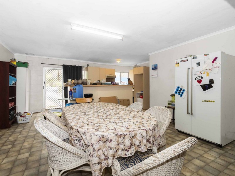 60 Gee Road, Pine Mountain QLD 4306