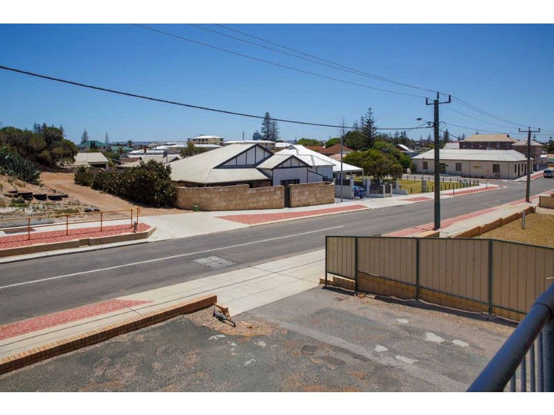 5/141 Augustus Street, Geraldton WA 6530
