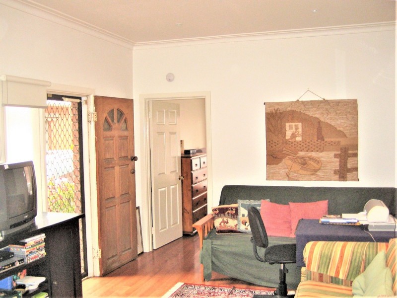 2/15 Nicholson Street, Coburg VIC 3058