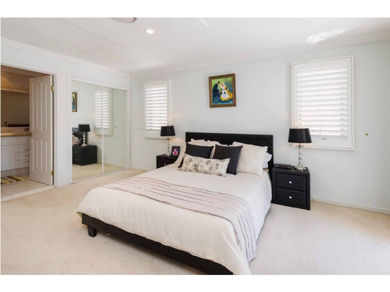 9 The Sovereign Mile, Paradise Point QLD 4216