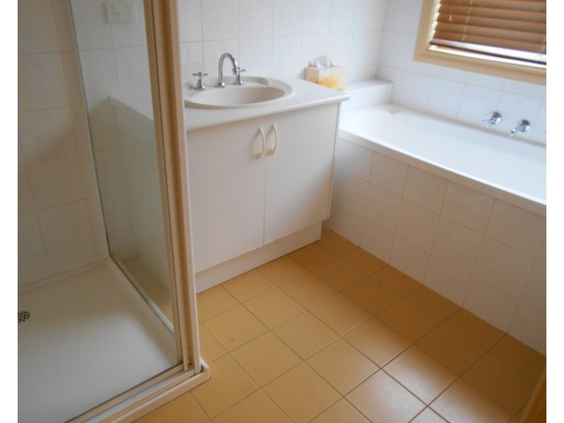 A/44 Kiora Street, Altona Meadows VIC 3028