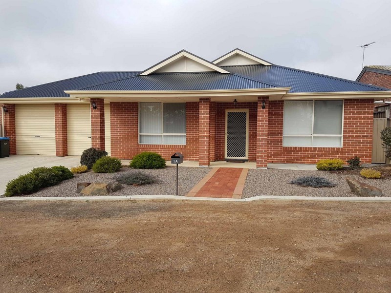 1A Williams Grove, Murray Bridge SA 5253