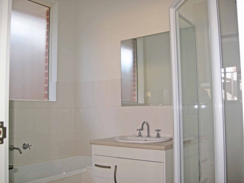 1A Williams Grove, Murray Bridge SA 5253