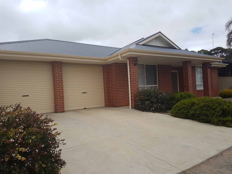 1A Williams Grove, Murray Bridge SA 5253
