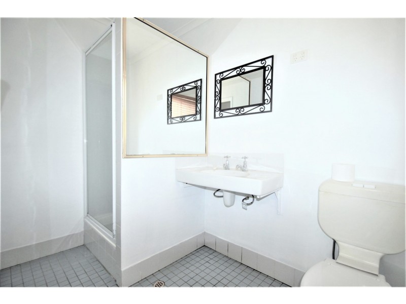 719 Waterworks Road, The Gap QLD 4061