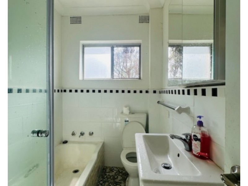 4/111 Dartbrook Road, Auburn NSW 2144