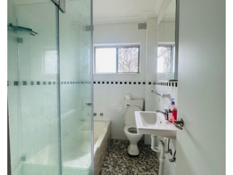 4/111 Dartbrook Road, Auburn NSW 2144