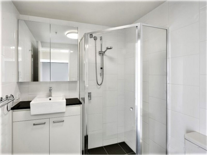 1102/30 Festival Place, Newstead QLD 4006