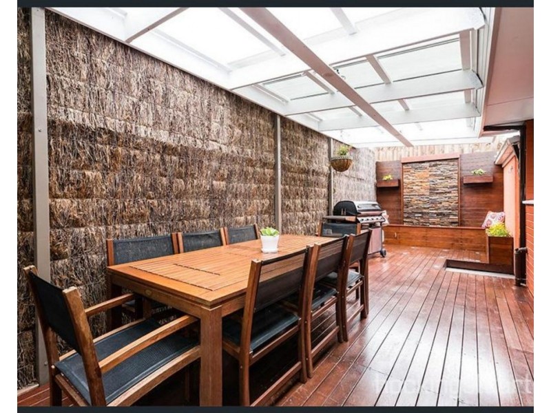 4/25 Ti-Tree Grove East, Parkdale VIC 3195