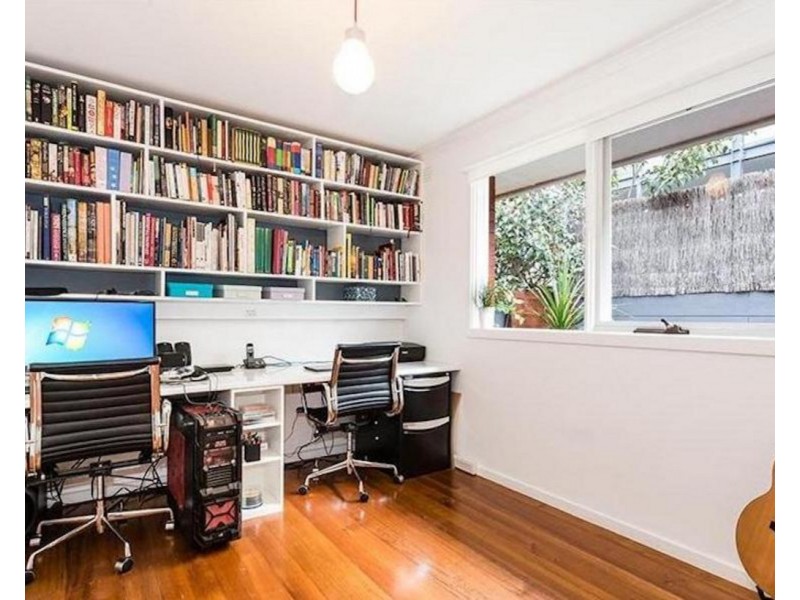 4/25 Ti-Tree Grove East, Parkdale VIC 3195