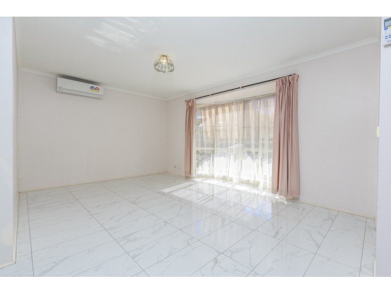 8 Custer Grove, Bayswater VIC 3153