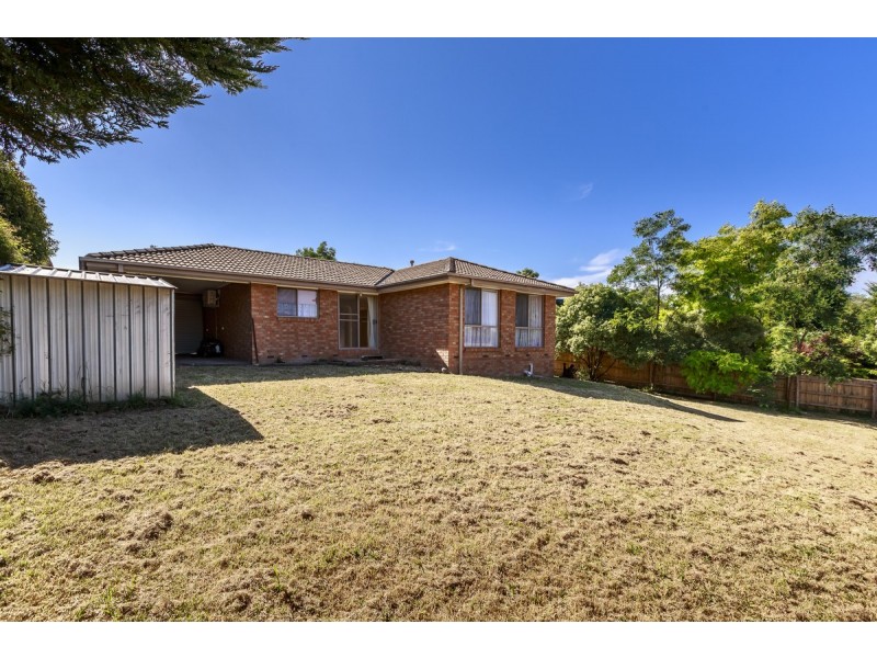 8 Custer Grove, Bayswater VIC 3153
