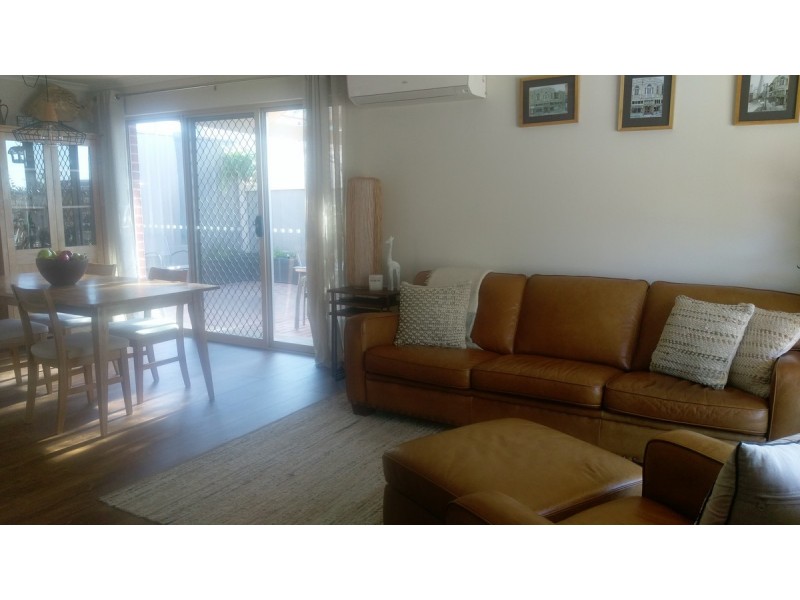 2/169 Military Road, Tennyson SA 5022