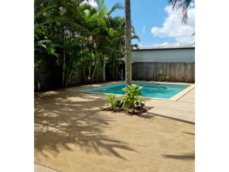 68 Twenty Sixth Avenue, Palm Beach QLD 4221