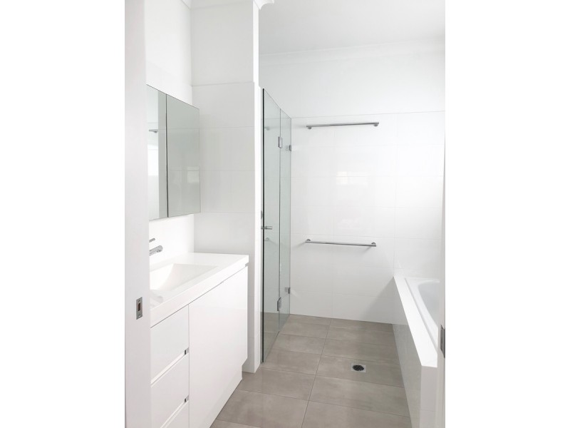 58 Abbott Road, North Curl Curl NSW 2099