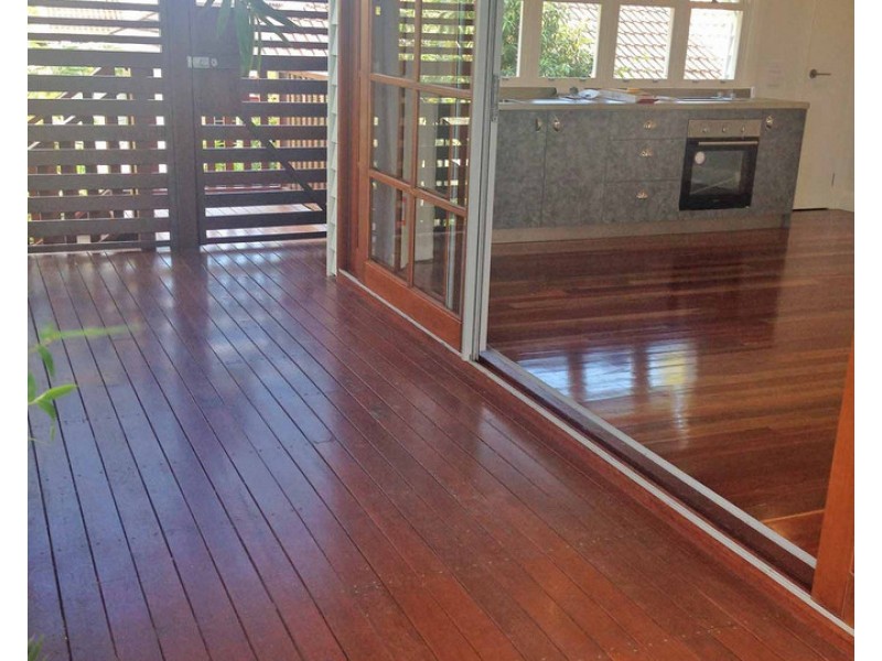 2/17 Newcastle Street, Fairfield QLD 4103