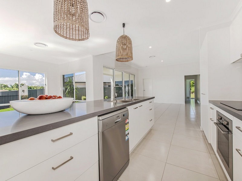 26 White Beech Road, Noosa Heads QLD 4567