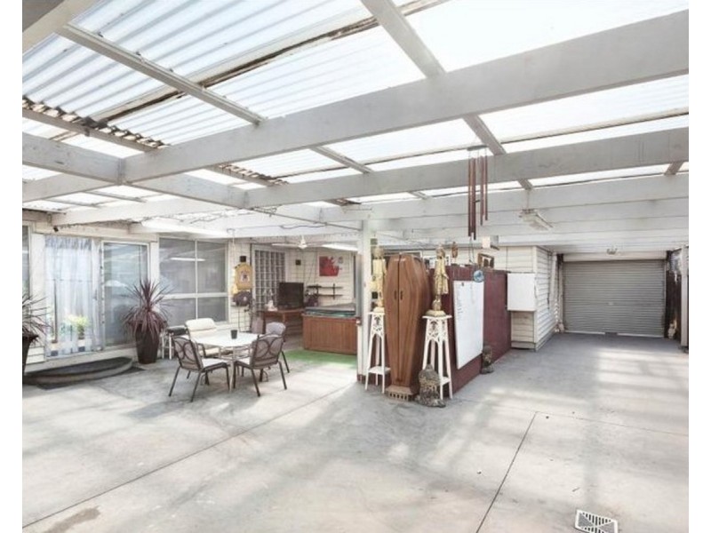 23 Stenhouse Avenue, Brooklyn VIC 3012