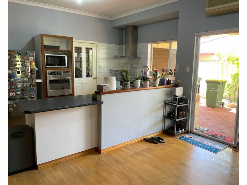 15 Kingsland Loop, Canning Vale WA 6155