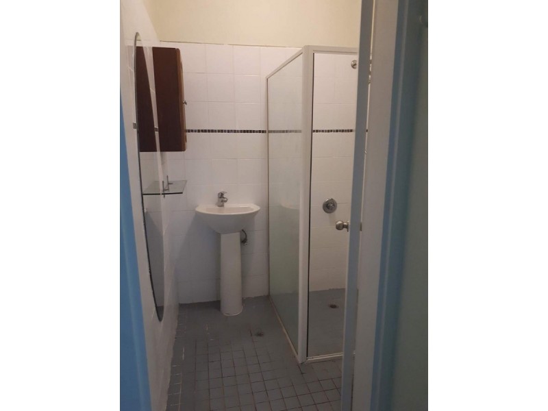 15 Ralph Street, Westmead NSW 2145