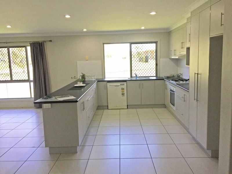 2 Springcliffe Drive, Seaforth QLD 4741