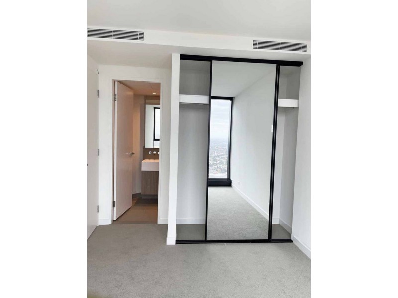 4704/157 A’Beckett Street, Melbourne VIC 3000