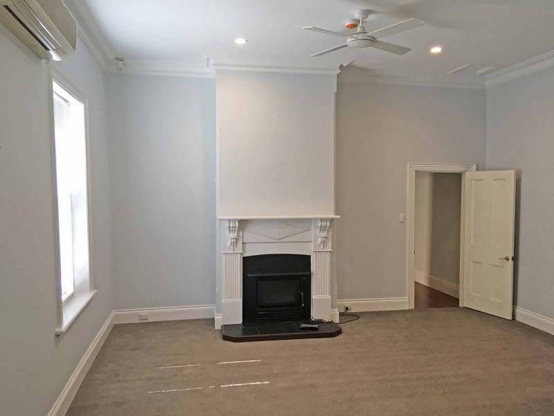 18 Sixth Avenue, St Peters SA 5069