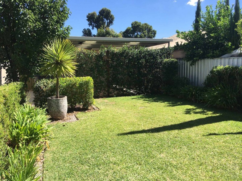 18 Sixth Avenue, St Peters SA 5069